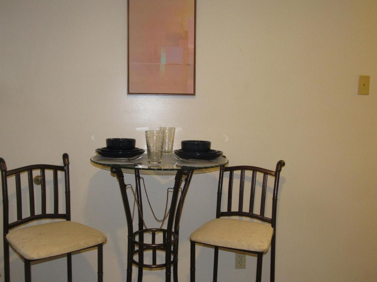 Located In The Noma-Gallaudet Neighborhood Apartamento Washington Exterior foto
